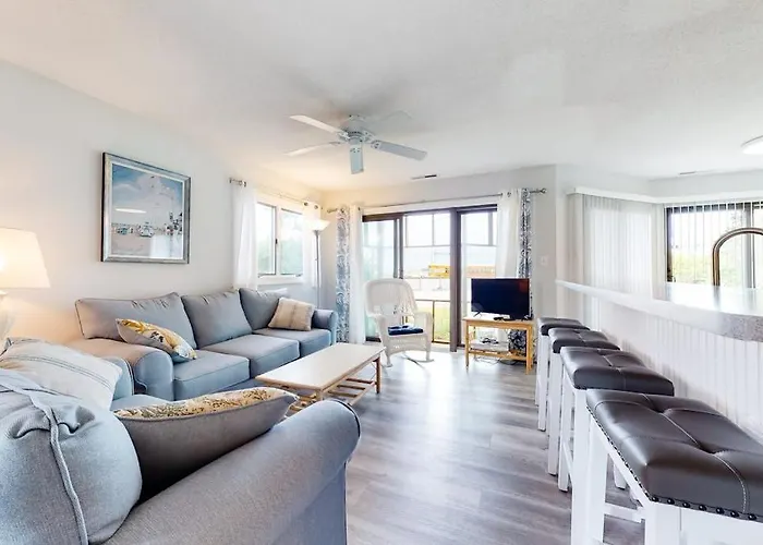 East Of The Sun --- 40026 E Sun Dr Unit 611